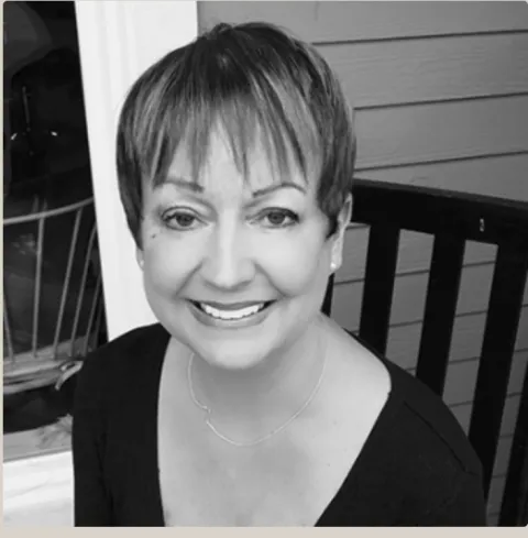 Barb Schwarz, Socio onorario APHSI e pioniera dell'home staging